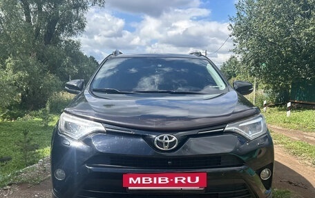 Toyota RAV4, 2019 год, 2 500 000 рублей, 4 фотография