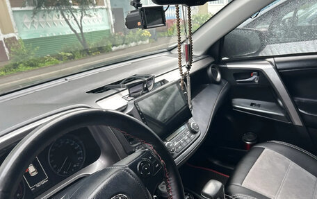 Toyota RAV4, 2019 год, 2 500 000 рублей, 11 фотография