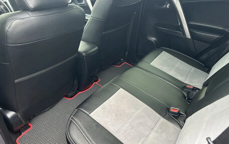 Toyota RAV4, 2019 год, 2 500 000 рублей, 14 фотография