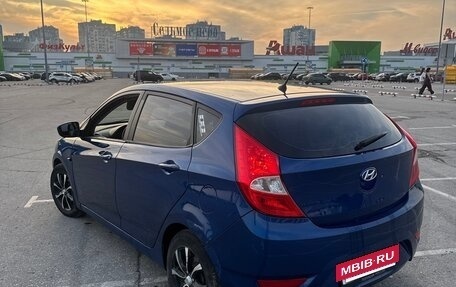 Hyundai Solaris II рестайлинг, 2011 год, 565 000 рублей, 8 фотография