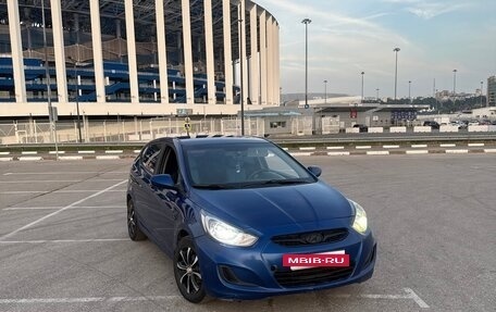 Hyundai Solaris II рестайлинг, 2011 год, 565 000 рублей, 3 фотография