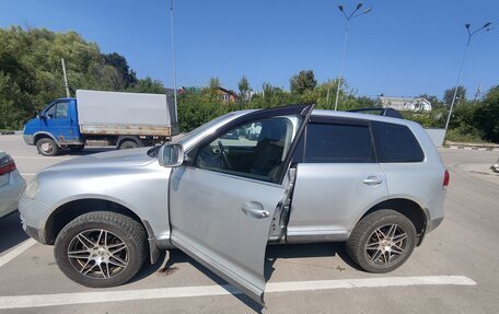 Volkswagen Touareg III, 2004 год, 520 000 рублей, 3 фотография
