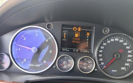 Volkswagen Touareg III, 2004 год, 520 000 рублей, 6 фотография