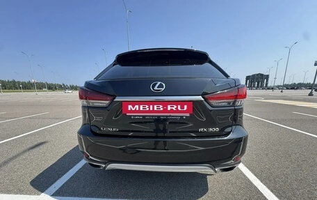 Lexus RX IV рестайлинг, 2019 год, 4 500 000 рублей, 5 фотография