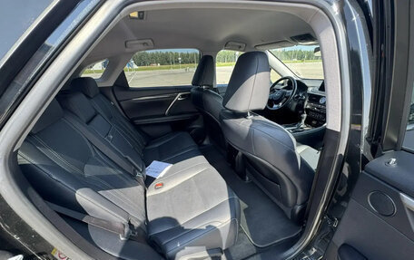 Lexus RX IV рестайлинг, 2019 год, 4 500 000 рублей, 10 фотография