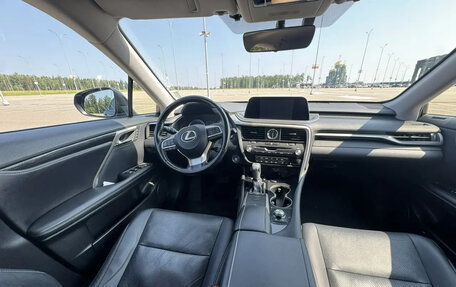 Lexus RX IV рестайлинг, 2019 год, 4 500 000 рублей, 13 фотография