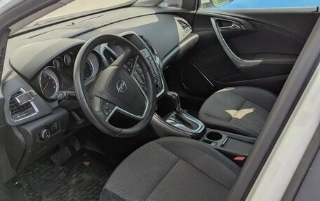 Opel Astra J, 2010 год, 850 000 рублей, 3 фотография