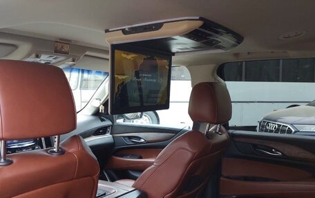 Cadillac Escalade IV, 2016 год, 4 000 000 рублей, 39 фотография