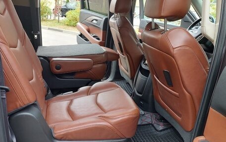 Cadillac Escalade IV, 2016 год, 4 000 000 рублей, 29 фотография