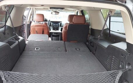 Cadillac Escalade IV, 2016 год, 4 000 000 рублей, 27 фотография