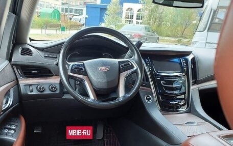 Cadillac Escalade IV, 2016 год, 4 000 000 рублей, 30 фотография