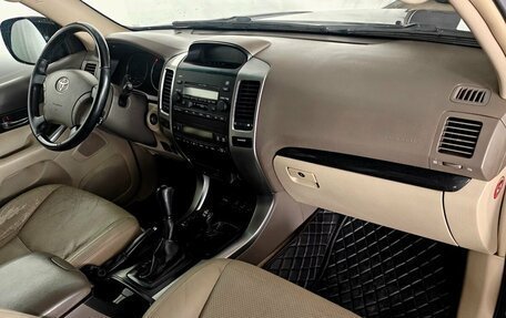 Toyota Land Cruiser Prado 120 рестайлинг, 2008 год, 1 900 000 рублей, 10 фотография