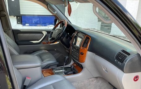 Toyota Land Cruiser 100 рестайлинг 2, 2006 год, 2 700 000 рублей, 14 фотография