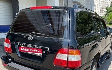 Toyota Land Cruiser 100 рестайлинг 2, 2006 год, 2 700 000 рублей, 8 фотография