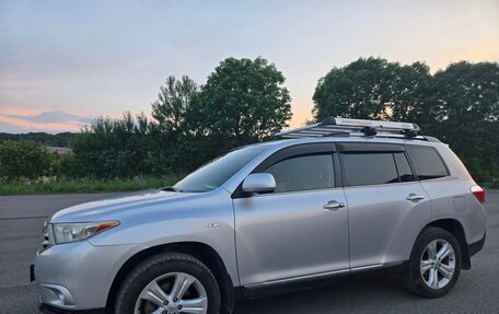 Toyota Highlander III, 2013 год, 2 200 000 рублей, 8 фотография