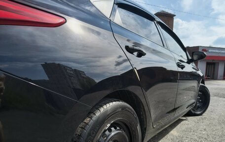 Hyundai Solaris II рестайлинг, 2019 год, 1 650 000 рублей, 18 фотография