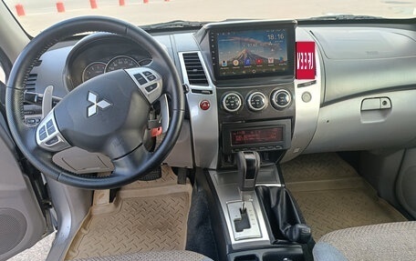 Mitsubishi Pajero Sport II рестайлинг, 2011 год, 1 300 000 рублей, 8 фотография