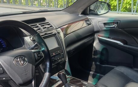 Toyota Camry, 2016 год, 1 850 000 рублей, 6 фотография