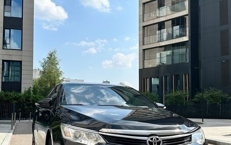 Toyota Camry, 2016 год, 1 850 000 рублей, 2 фотография