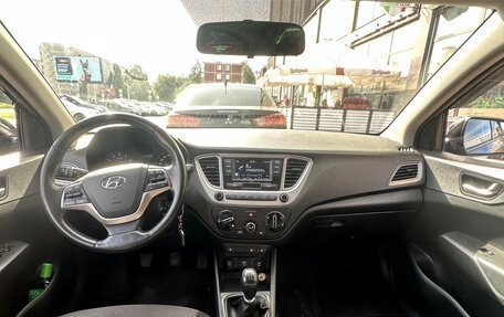 Hyundai Solaris II рестайлинг, 2019 год, 1 200 000 рублей, 12 фотография