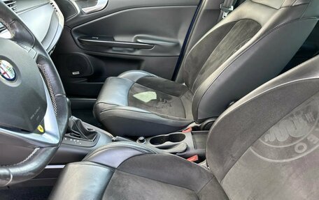 Alfa Romeo Giulietta, 2014 год, 1 100 000 рублей, 15 фотография