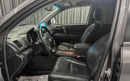 Toyota Highlander III, 2011 год, 2 149 000 рублей, 9 фотография