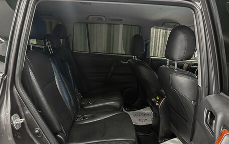 Toyota Highlander III, 2011 год, 2 149 000 рублей, 13 фотография