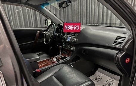 Toyota Highlander III, 2011 год, 2 149 000 рублей, 12 фотография
