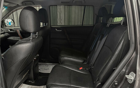 Toyota Highlander III, 2011 год, 2 149 000 рублей, 14 фотография