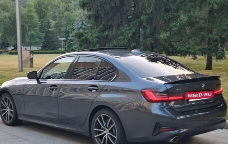 BMW 3 серия, 2019 год, 2 970 000 рублей, 2 фотография