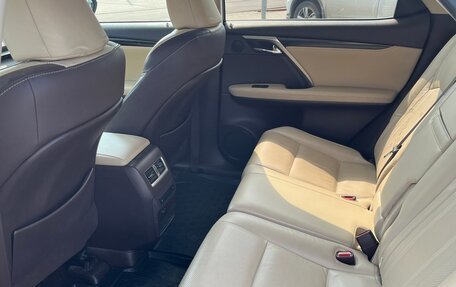 Lexus RX IV рестайлинг, 2018 год, 3 600 000 рублей, 7 фотография