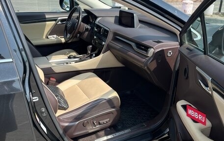 Lexus RX IV рестайлинг, 2018 год, 3 600 000 рублей, 13 фотография