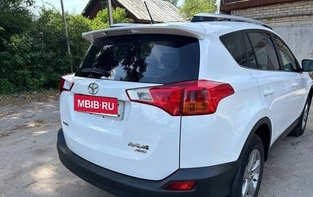 Toyota RAV4, 2014 год, 2 350 000 рублей, 5 фотография
