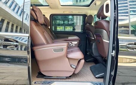 Mercedes-Benz V-Класс, 2026 год, 10 120 000 рублей, 21 фотография