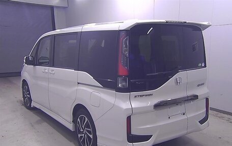Honda Stepwgn IV, 2016 год, 1 810 000 рублей, 9 фотография