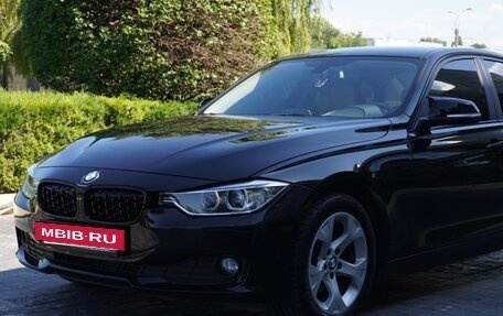 BMW 3 серия, 2014 год, 1 380 000 рублей, 10 фотография