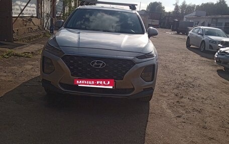 Hyundai Santa Fe IV, 2018 год, 2 000 000 рублей, 2 фотография