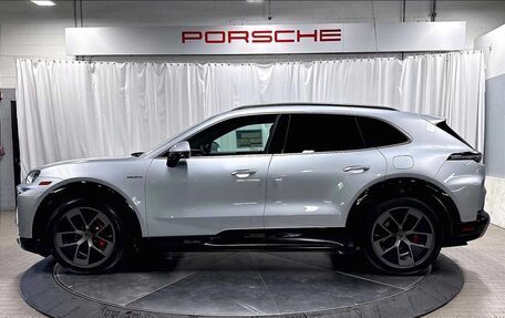 Porsche Cayenne, 2026 год, 32 452 650 рублей, 4 фотография