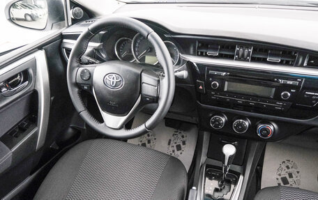Toyota Corolla, 2013 год, 1 299 000 рублей, 10 фотография