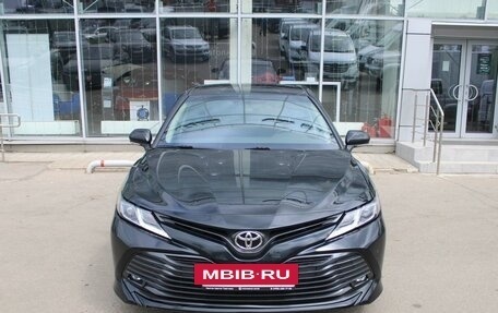 Toyota Camry, 2021 год, 2 335 000 рублей, 2 фотография