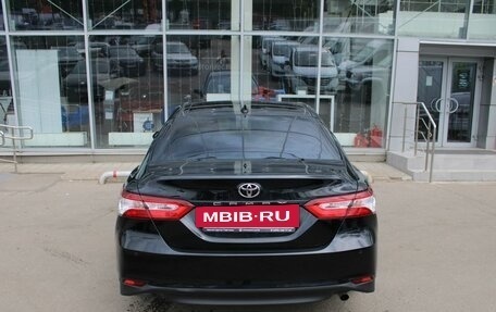 Toyota Camry, 2021 год, 2 335 000 рублей, 6 фотография