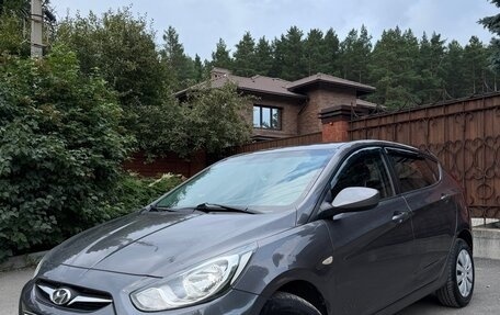 Hyundai Solaris II рестайлинг, 2012 год, 780 000 рублей, 6 фотография