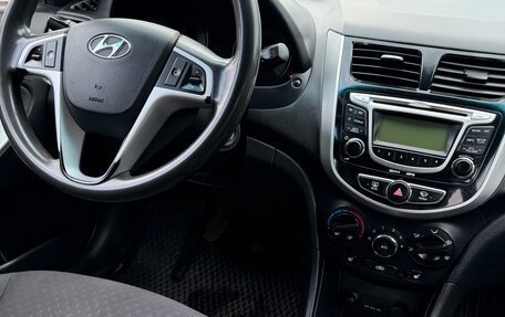 Hyundai Solaris II рестайлинг, 2012 год, 780 000 рублей, 8 фотография