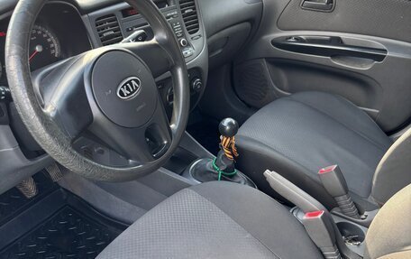 KIA Rio II, 2009 год, 400 000 рублей, 3 фотография