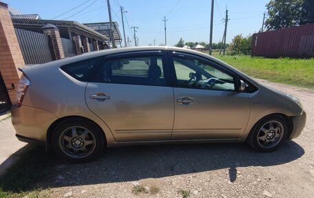 Toyota Prius, 2008 год, 640 000 рублей, 4 фотография
