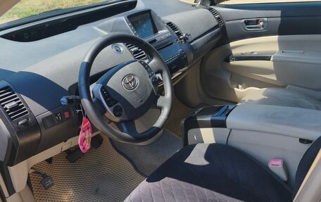 Toyota Prius, 2008 год, 640 000 рублей, 11 фотография