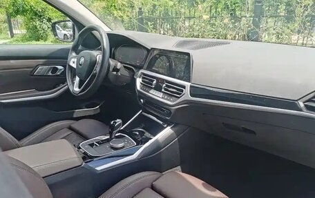 BMW 3 серия, 2022 год, 2 842 000 рублей, 14 фотография