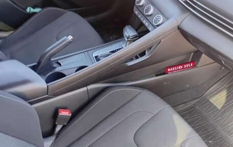 Hyundai Elantra, 2021 год, 1 780 000 рублей, 8 фотография