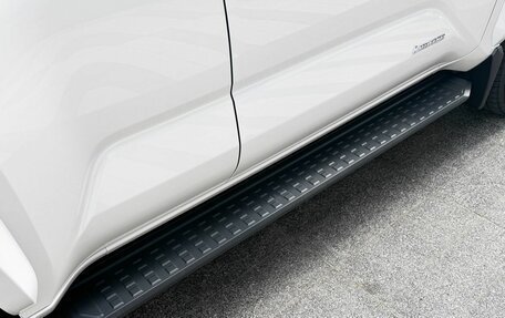 Toyota 4Runner, 2025 год, 11 990 000 рублей, 11 фотография