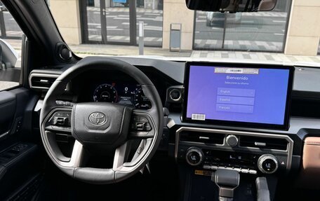 Toyota 4Runner, 2025 год, 11 990 000 рублей, 14 фотография